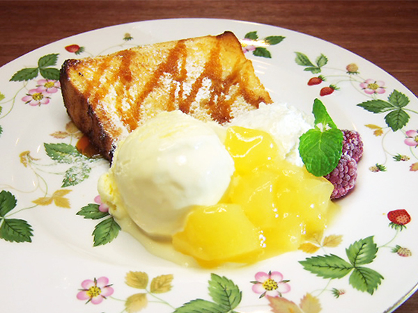 季節のシフォンケーキ(リンゴ)